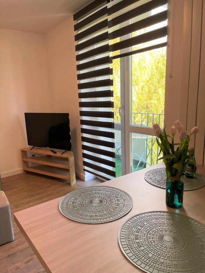 Al-Dom Apartamenty Apartament Zaciszny Kolobrzeg Bagian luar foto