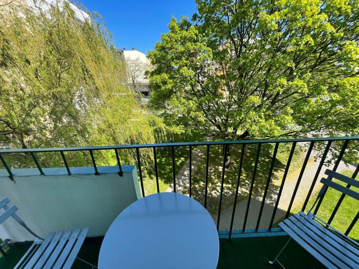 Al-Dom Apartamenty Apartament Zaciszny Kolobrzeg Bagian luar foto